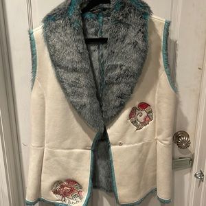 Perfect outdoor vest spring, cold summer days and fall